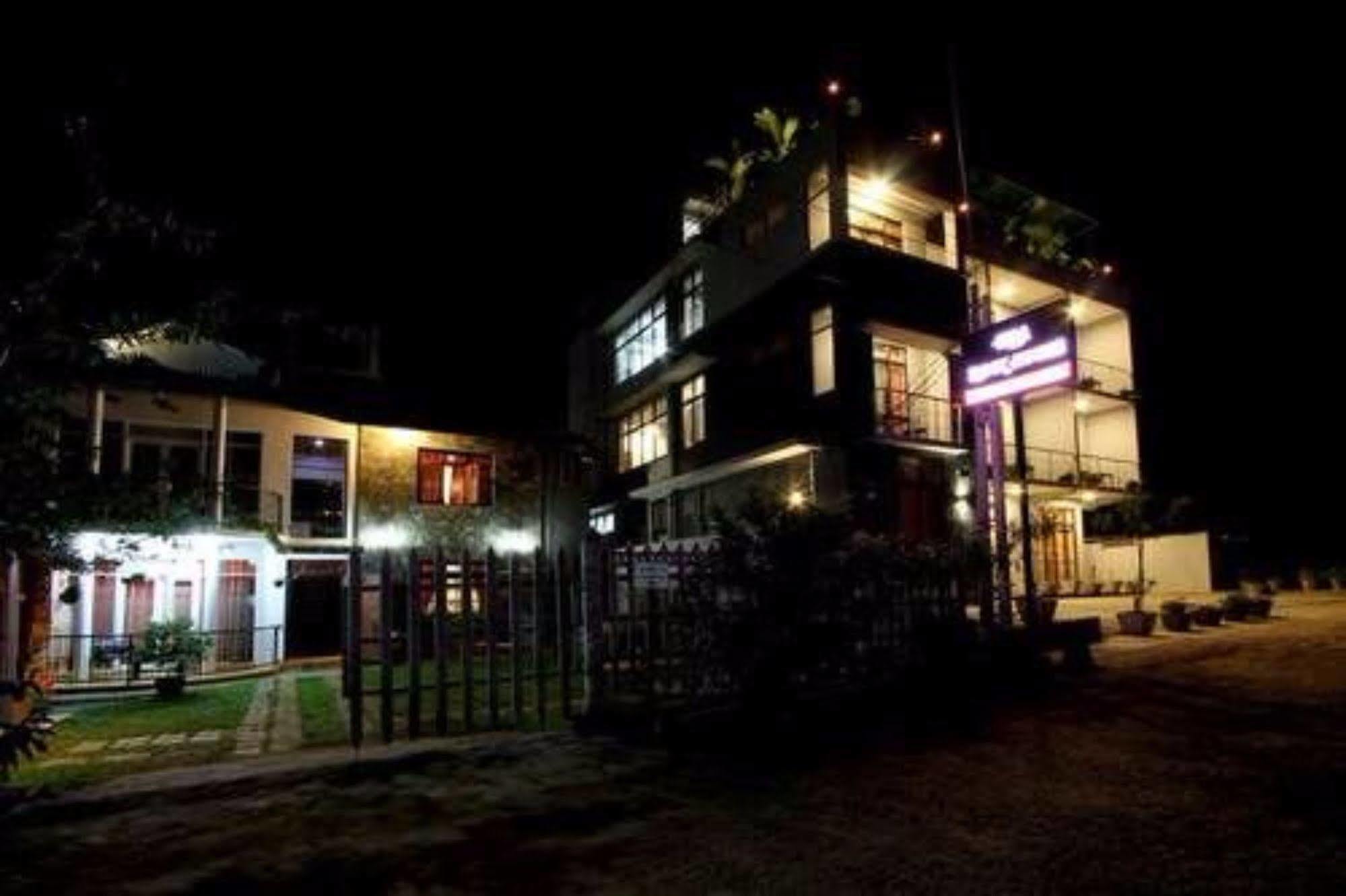 Отель Ella Rock House Экстерьер фото