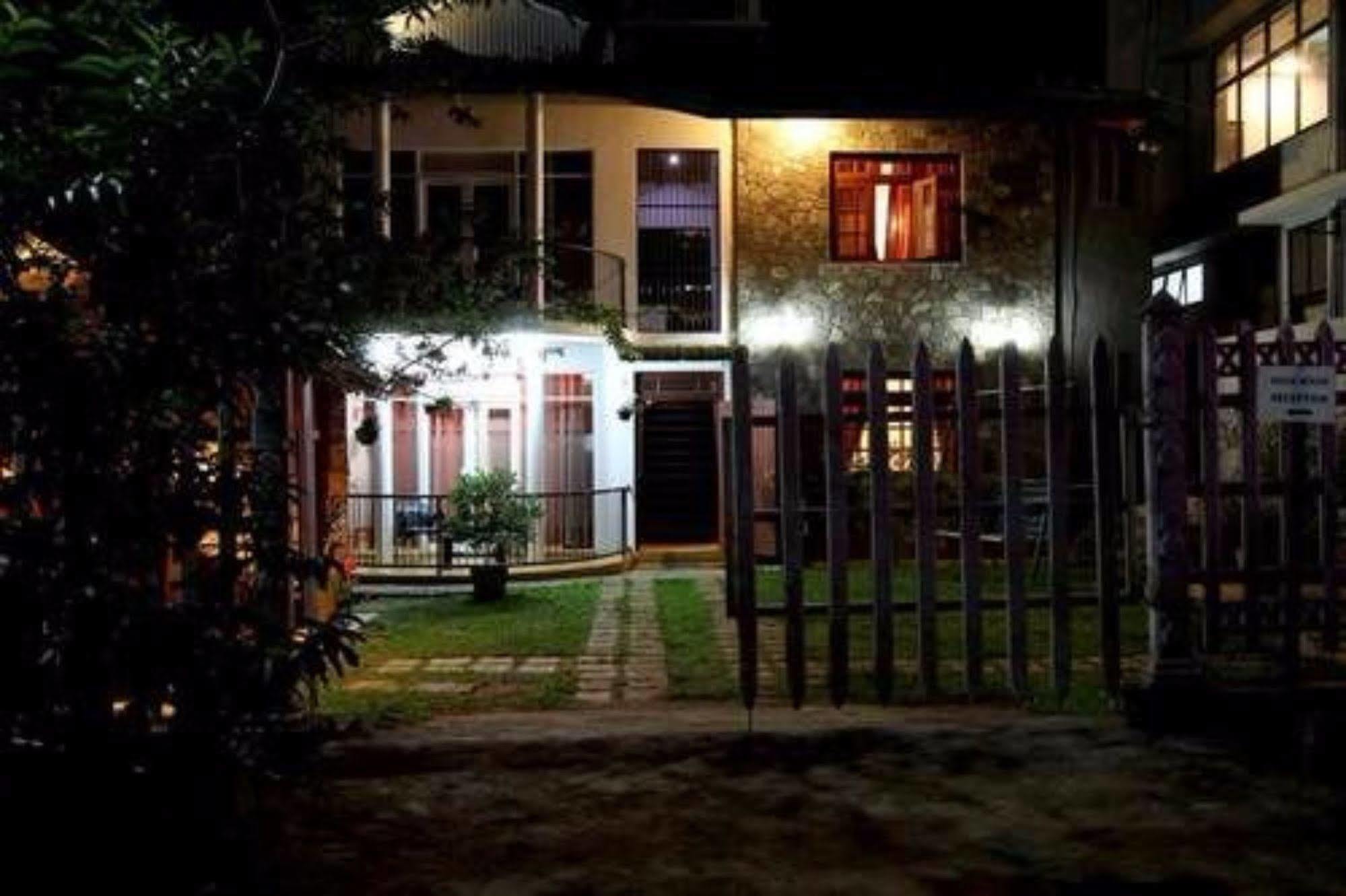 Отель Ella Rock House Экстерьер фото