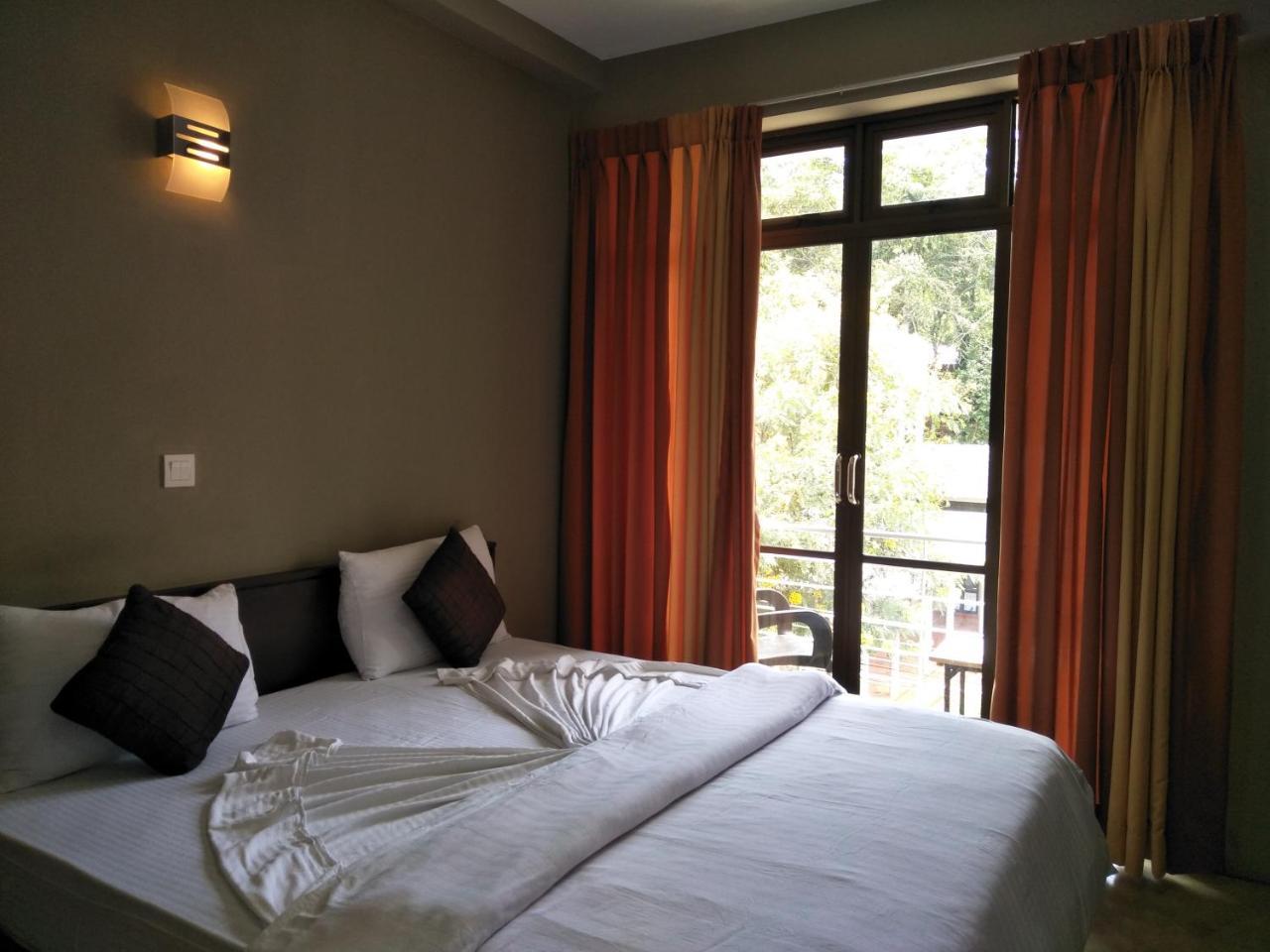 Отель Ella Rock House Экстерьер фото